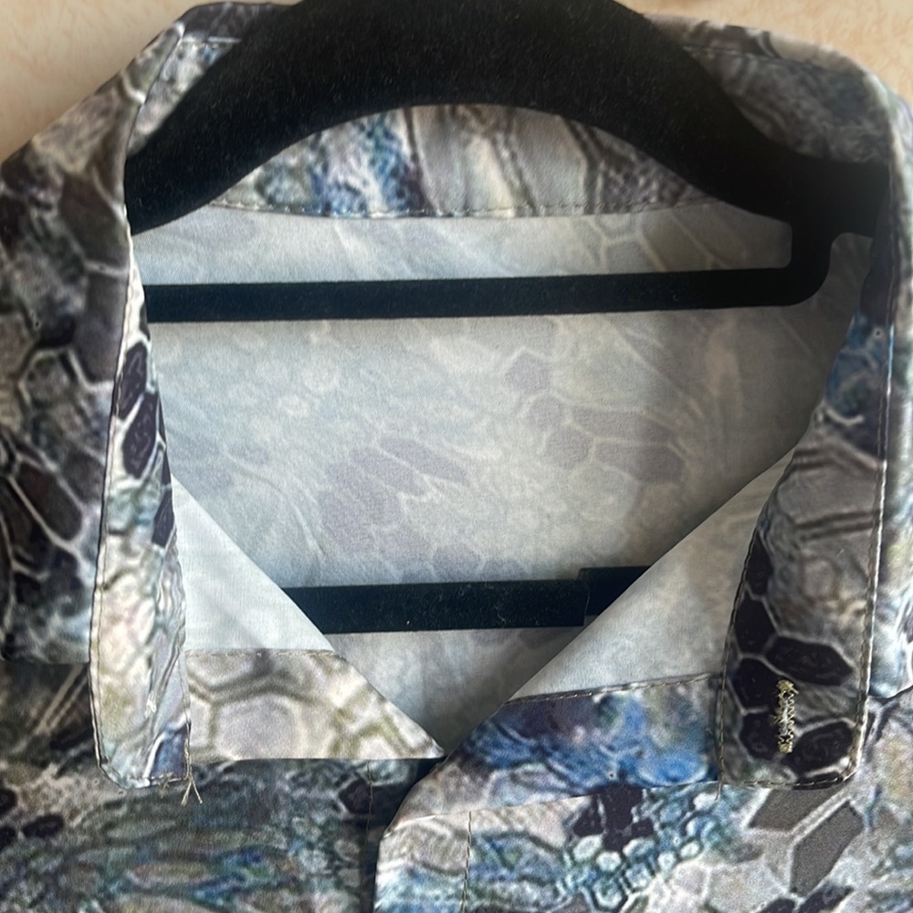 Party Shirt - Picture 4 of 8